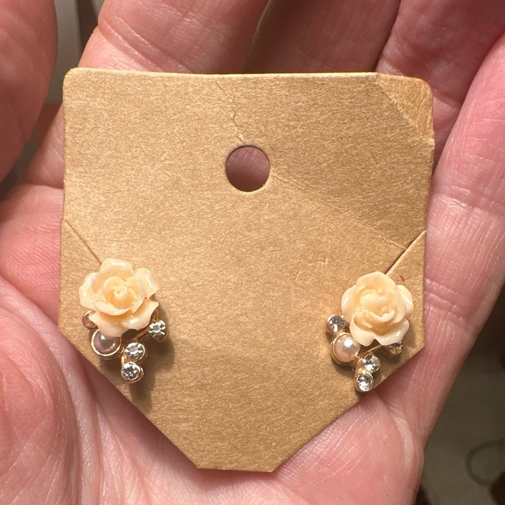 NWOT Floral, Rhinestone & Faux Pearl Stud Earrings
